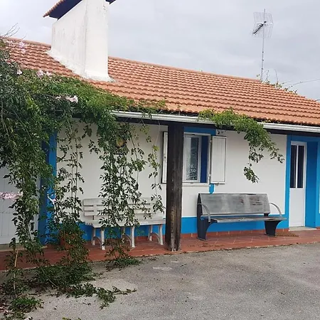 Charming House In With Shared Pool Holiday home *