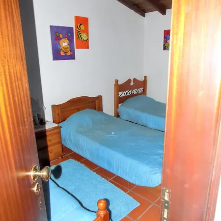 Charming House In With Shared Pool * Pataias