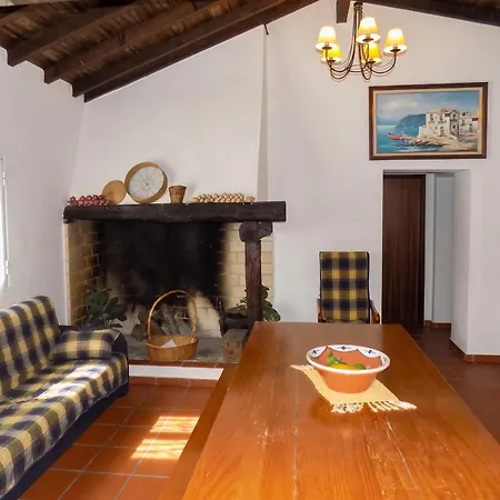 Σπίτι διακοπών Charming House In With Shared Pool *