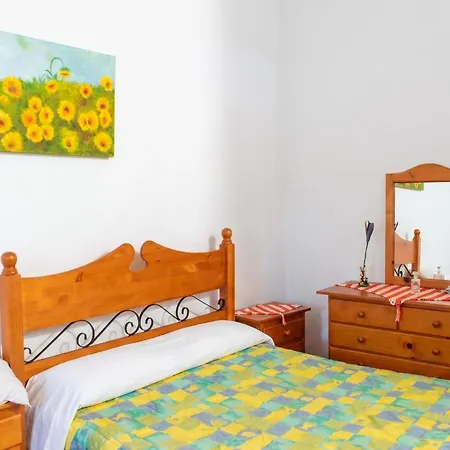 Charming House In With Shared Pool * Pataias