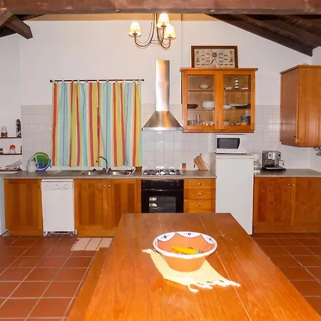 Charming House In With Shared Pool Σπίτι διακοπών