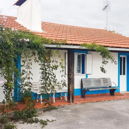Σπίτι διακοπών Charming House In With Shared Pool