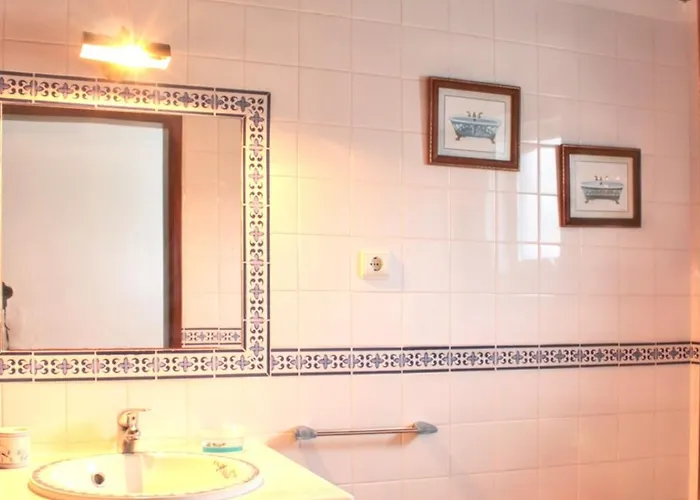 Holiday home Charming House In With Shared Pool