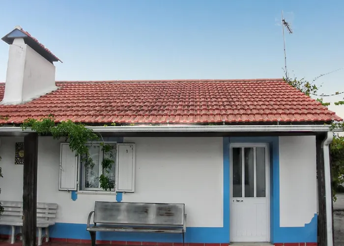 Charming House In With Shared Pool Holiday home Pataias